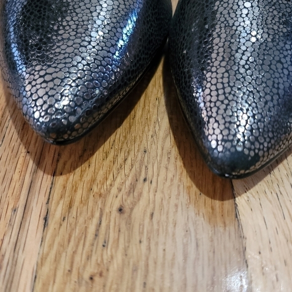 Enzo Angiolini Shimmering Heels - Picture 14 of 17